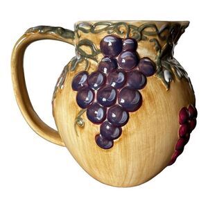 Noble Excellence Meritage Large Pitcher Grapes 96 oz‎